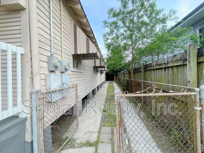 Photo - 1668 Agriculture St House