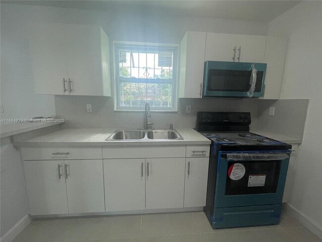 Photo - 2260 NW 61st St