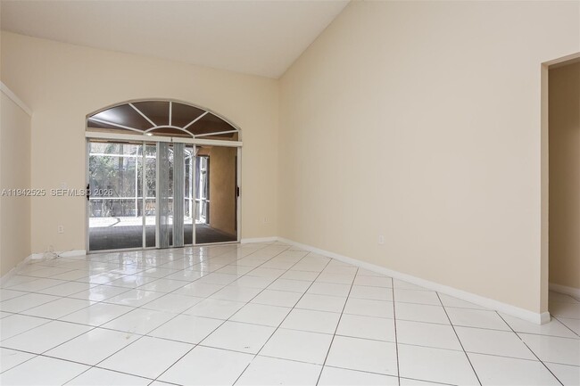 Photo - 19340 NW 8th St