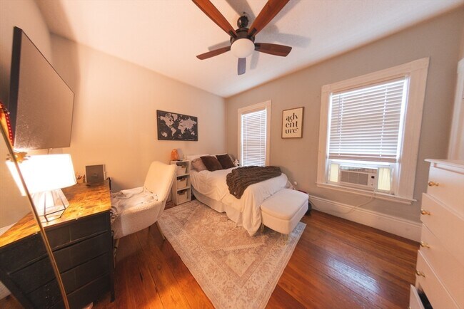 Photo - 44 N St Unit 1