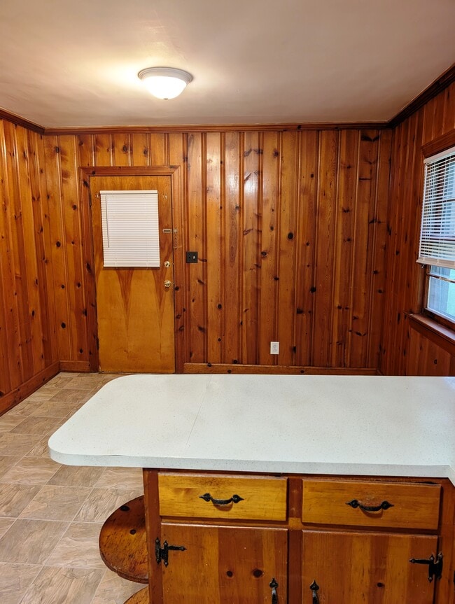 Photo - 1314 Dogwood Ln NW