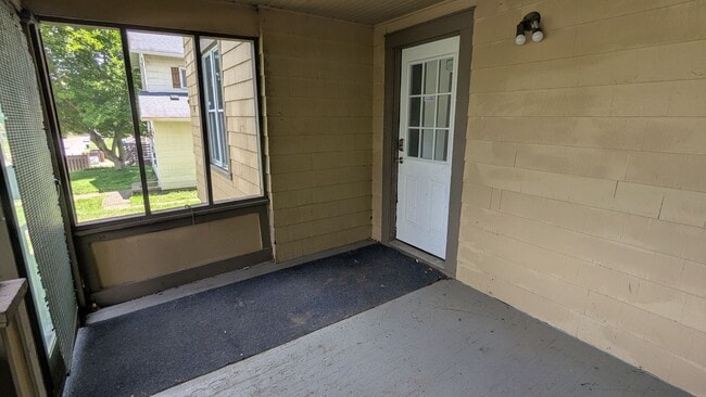 Photo - Spacious 4-bedroom, 2-bath home in Akron