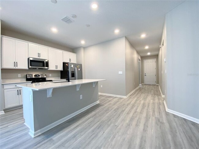 Photo - 706 Benz St