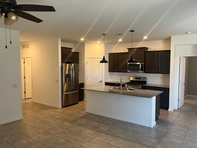 Photo - 14052 W Valentine St