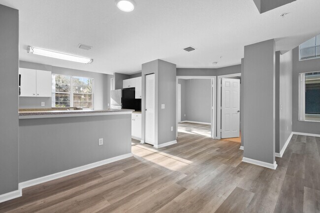 Photo - 4822 Chancellor Dr Unit 20