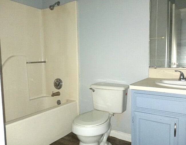 Photo - Glen Park Circle Apartments Unit "A"