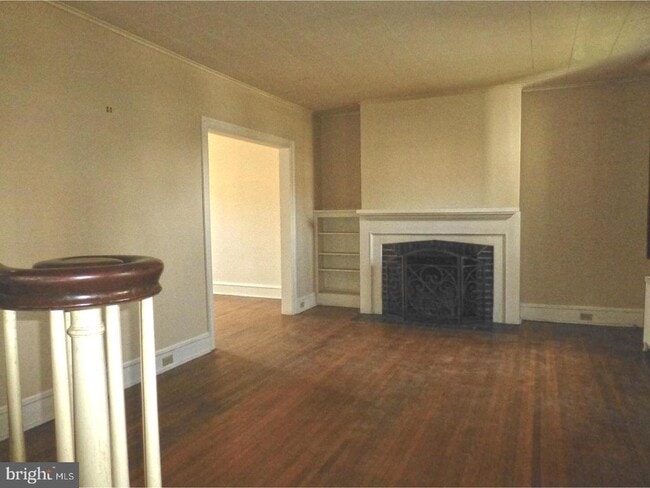 Photo - 209 S 7th Ave