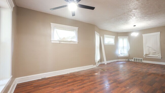 Photo - Welcome home to this freshly renovated 3-bedroom, 1-bathroom home on Cleveland’s West Side!