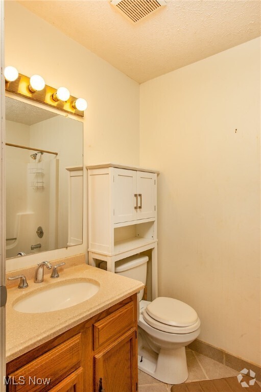 Building Photo - 28300 Center Ridge Rd Rental