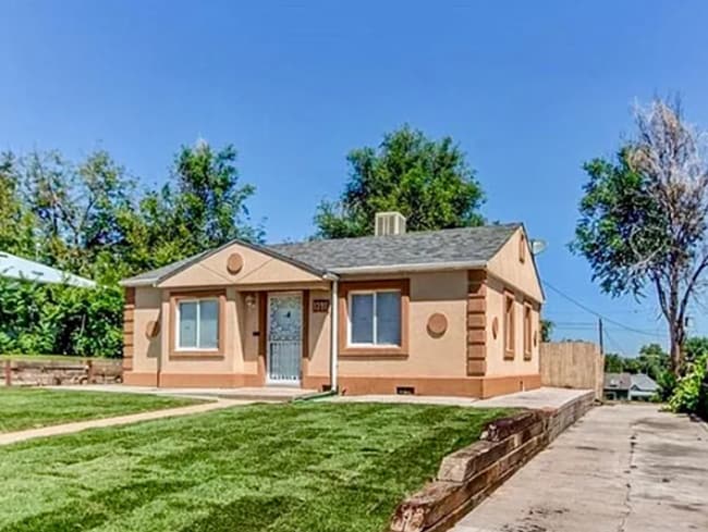 Photo - 1391 W Custer Pl