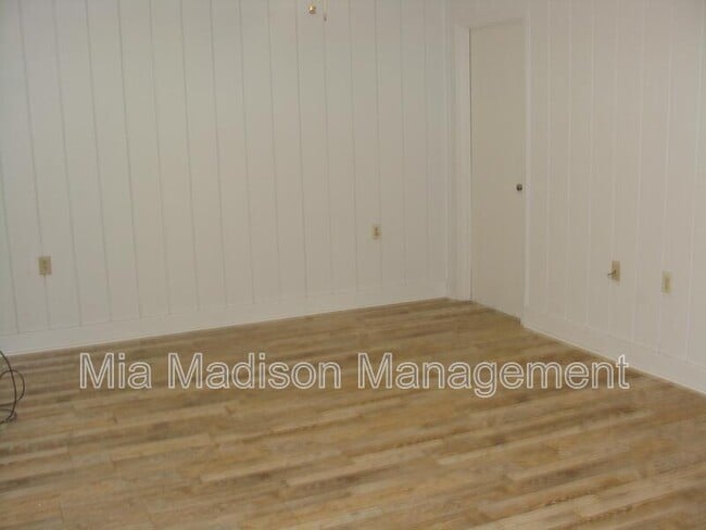 Photo - 1526 E 37th St