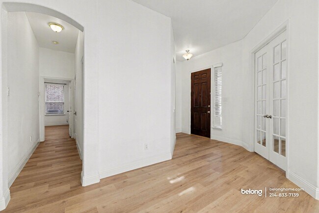 Photo - 741 Sundrop Dr