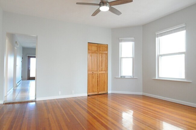 Photo - 7 Orient Ave