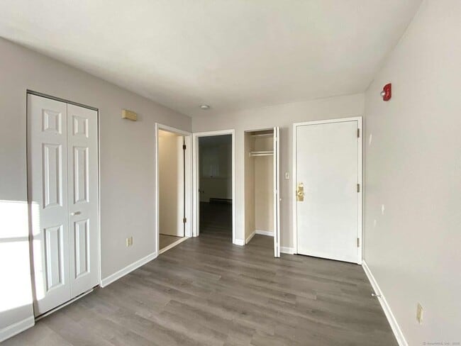 Photo - 99 Aspetuck Vlg