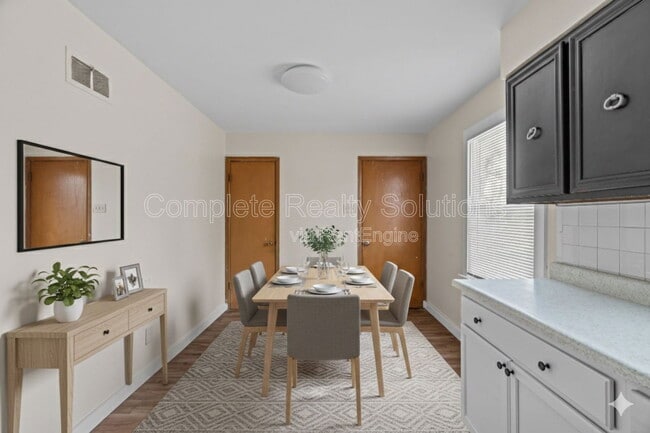 Photo - 7486 Castro Dr