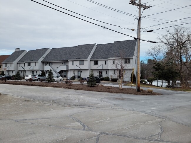 Photo - 33 River Front Dr Unit 9