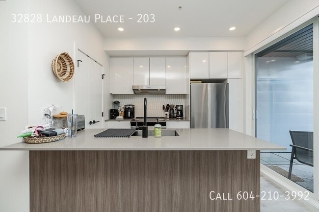 Photo - Court West Condo With 2 Parking Stalls! Unit 203