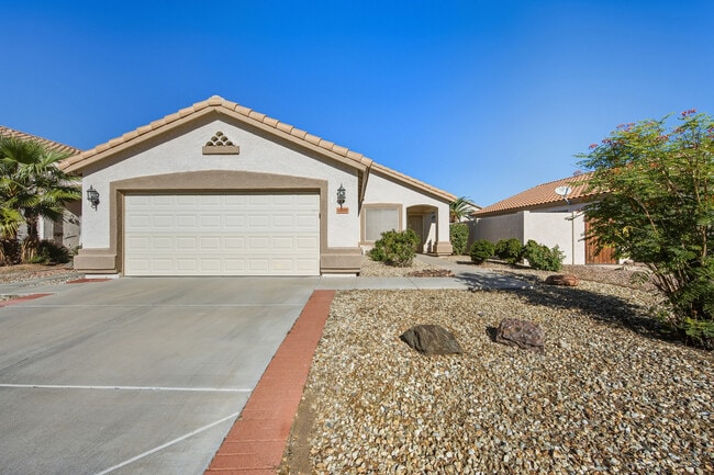 Building Photo - 6978 W Kings Ave