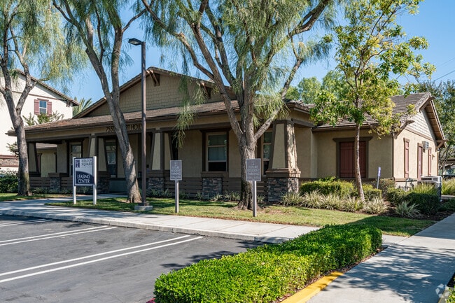 Leasing Center - Meadow Square Apartment Homes