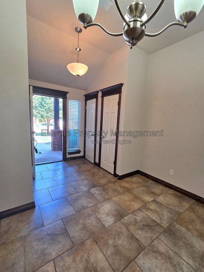 Photo - 2300 Starwood Wy