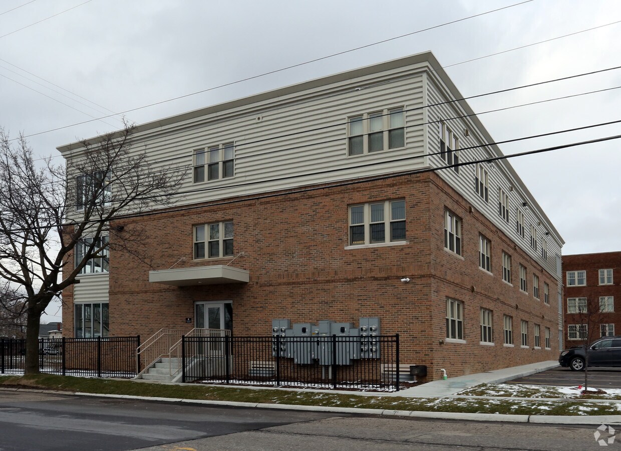 Photo - Swayze Court Apartments