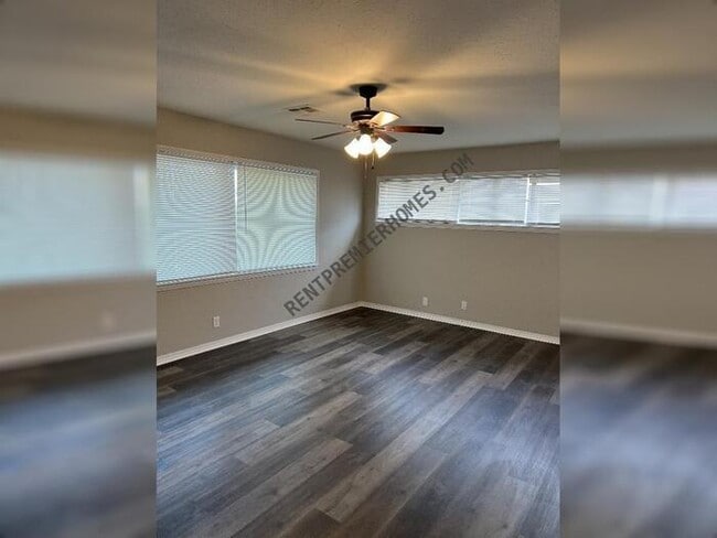 Photo - 3301 Eastman Dr