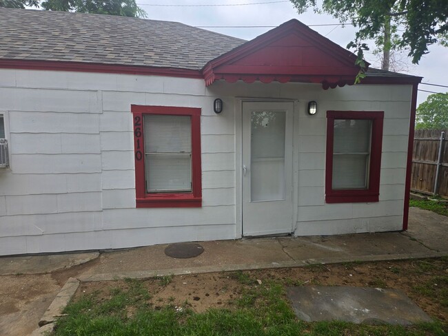 Photo - 2604 Bomar Ave Unidad 2610