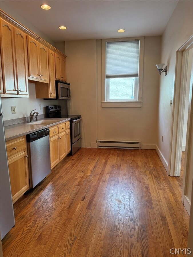 Photo - 137 S Peterboro St