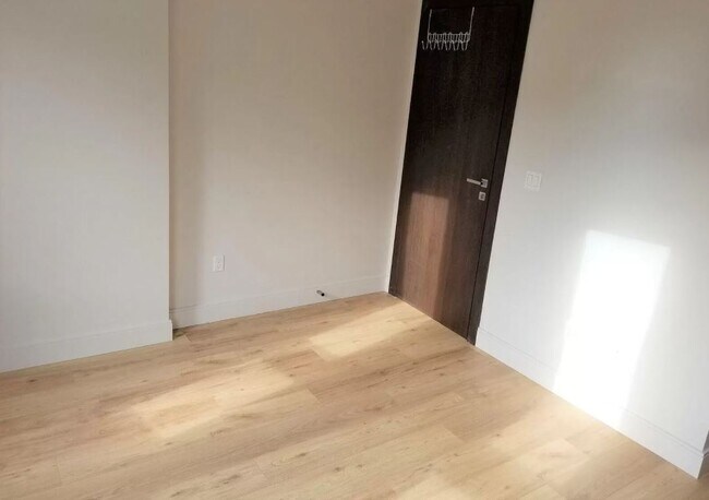 Photo - 31 Buttonwood St