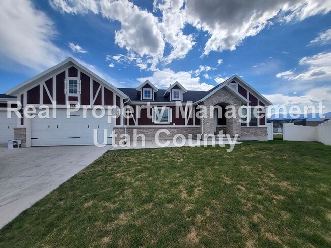 Building Photo - 998 S 960 E Unit Upstairs