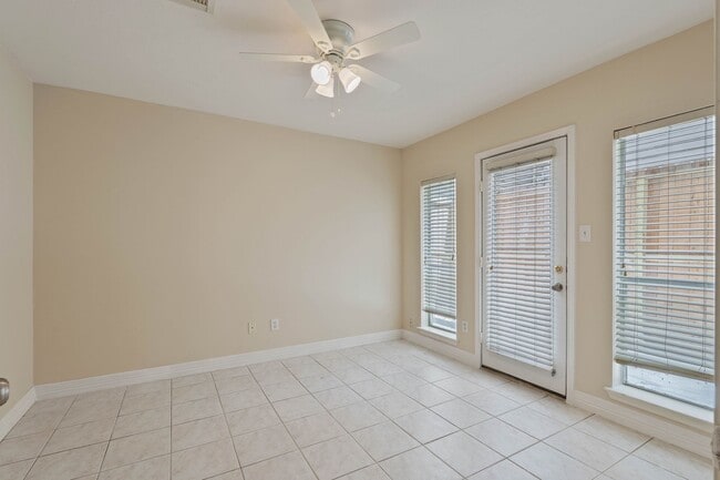 Photo - 1315 Anita St