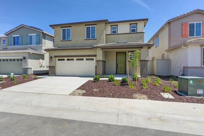 Photo - New SOLAR Home in West Rosevile