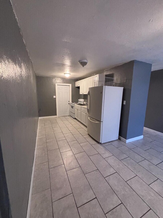 Photo - 2131 Washington St NE