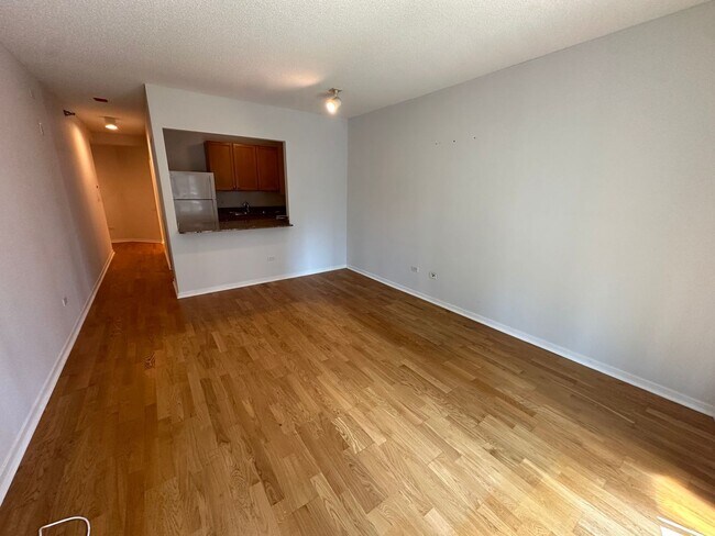 Photo - 400 N La Salle Dr Unit 906