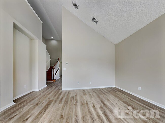 3082 White Heron Trail