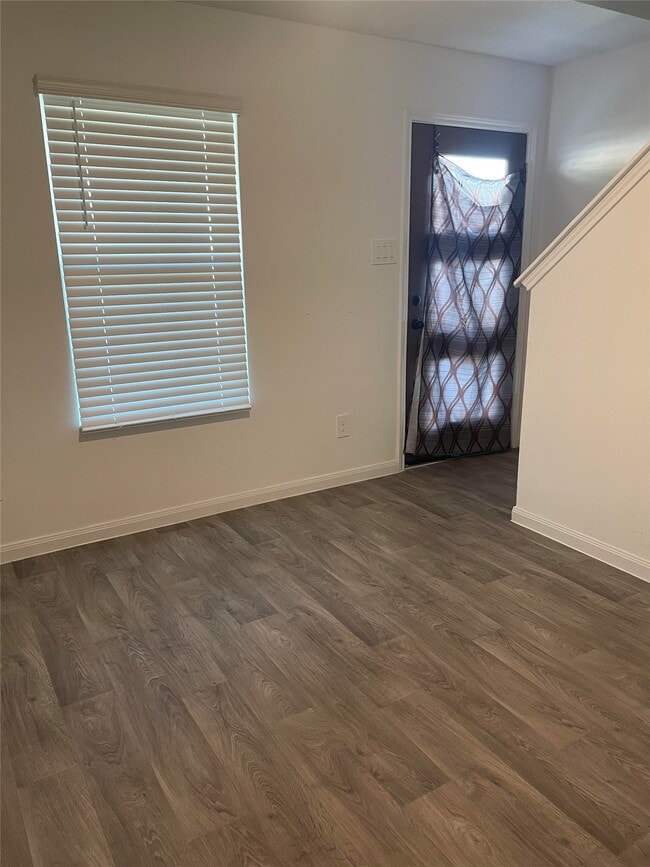 Photo - 9718 Marie Vlg Ct