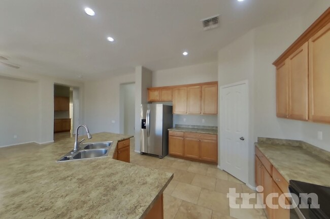 9310 W Rascon Loop