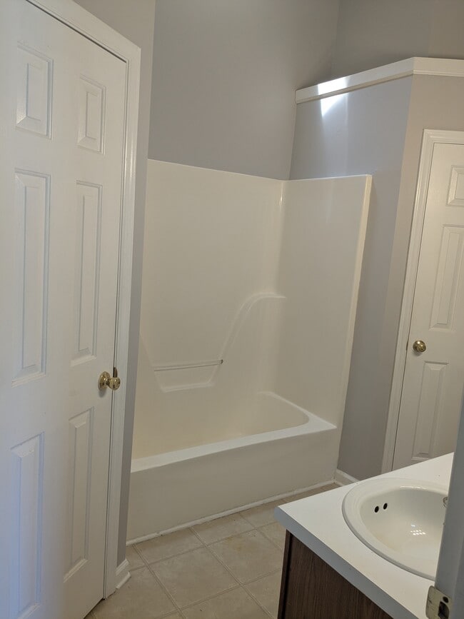 Photo - 207 Faldo Dr