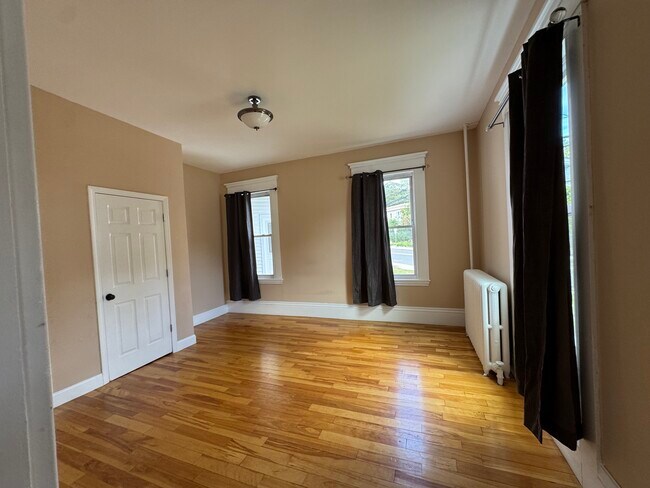 Photo - 249 Foster St Unit 1