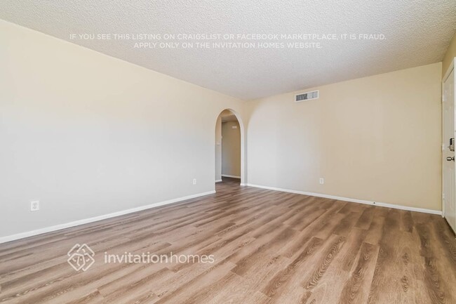 Photo - 4228 N 81st Dr