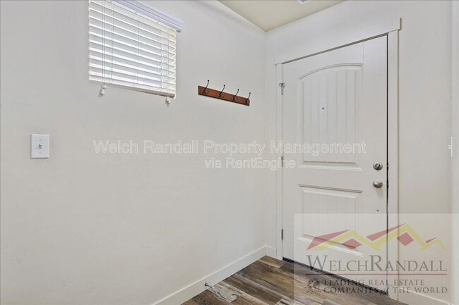 Photo - 1140 Seraphim Ct