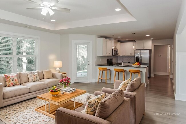 Photo - 127 Westerbrook Dr