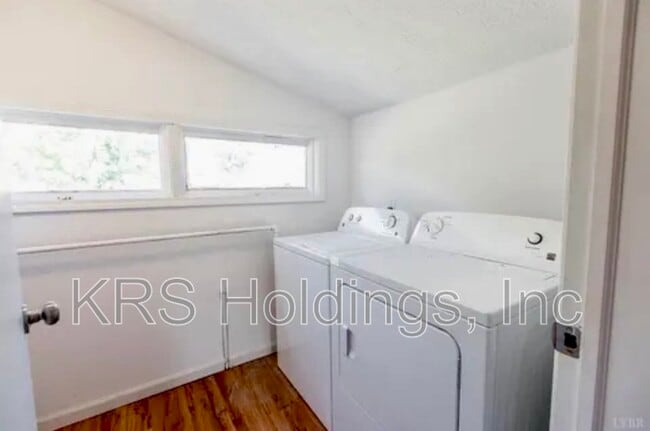 Photo - 103 Middleboro Pl