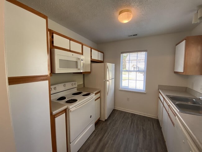 Photo - 107 Stratford Rd