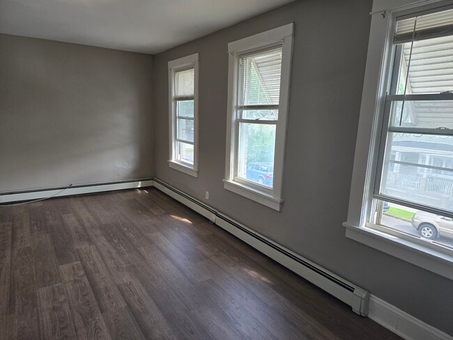 Photo - 450 Hall Ave Apartments Unit 2