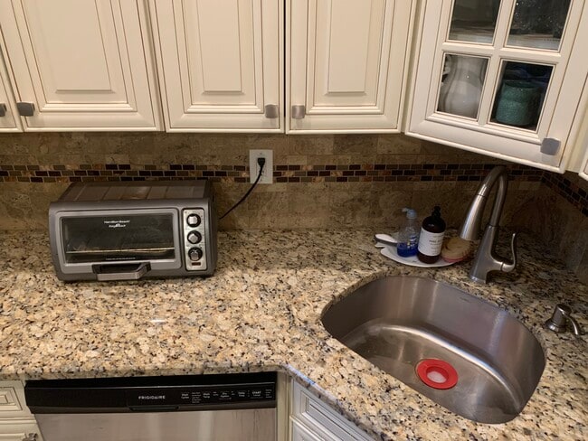 Photo - 264 Kempsey Dr Unidad 264