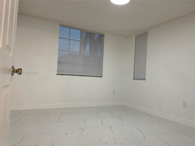 Photo - 720 SW 111th Ave Unit 101