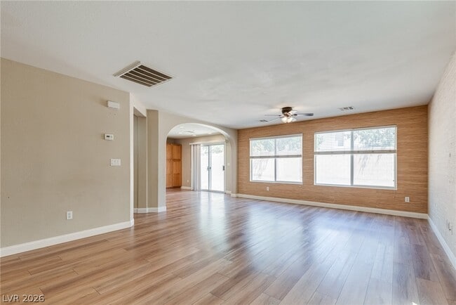 Photo - 9072 Cedar Door Ave