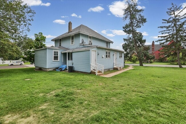 201 N 5th St Unit 2