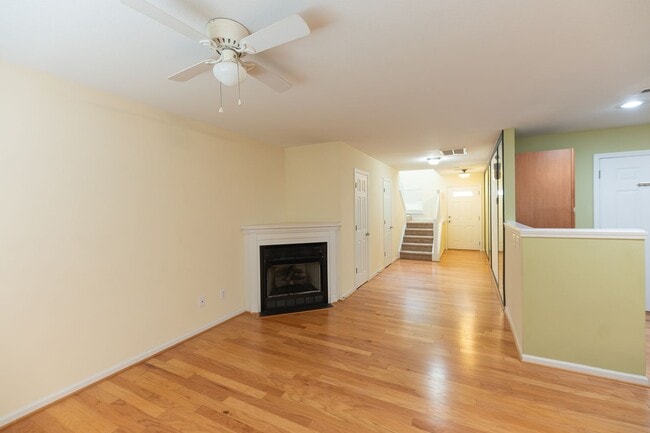 Photo - 117 Goldfinch Ave